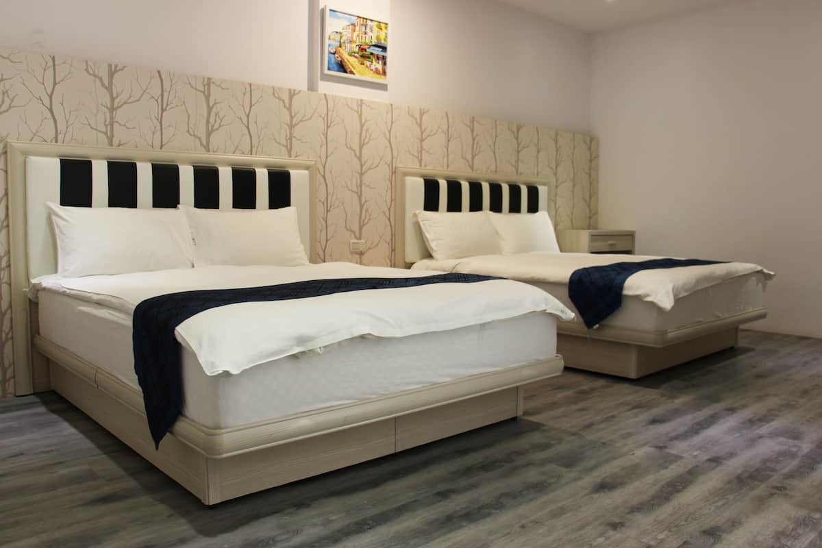 Basic Double or Twin Room | Desk, blackout curtains, soundproofing, free WiFi