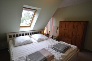 2 habitaciones y cuna de viaje 