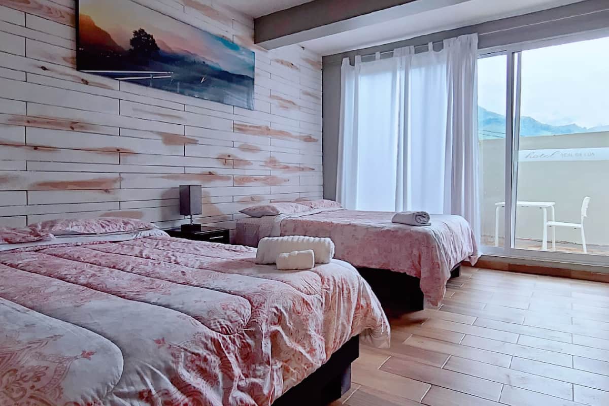 family double room | 1 bedroom, desk, blackout curtains, free wifi