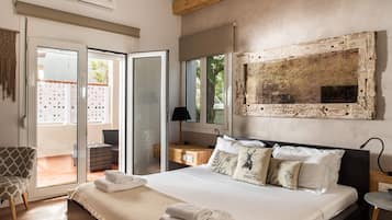 Villa, 3 Bedrooms, Beachfront | Premium bedding, in-room safe, blackout curtains, soundproofing