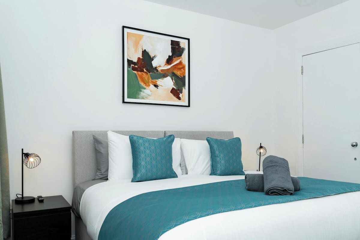 Apartment, 3 Bedrooms (2) | Iron/ironing board, free WiFi, bed sheets