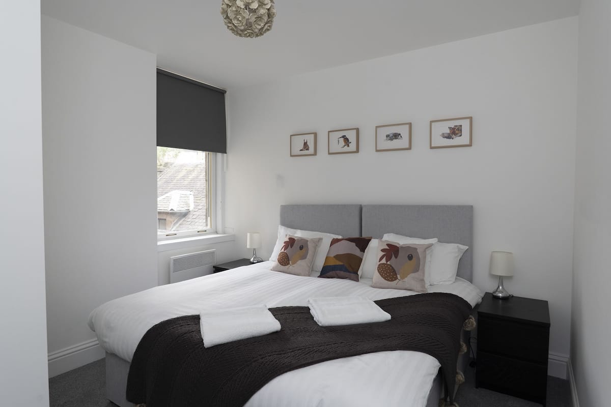 Departamento, 2 habitaciones | 1 habitación, tabla de planchar con plancha, wifi gratis y ropa de cama