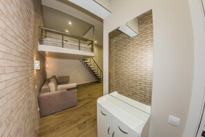 Interior - Arkadiya Hills Family Apartment (Prymorsk Raion)