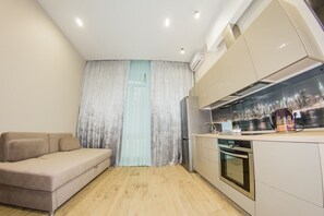 Interior - Arkadiya Hills Family Apartment (Prymorsk Raion)