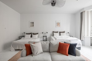 Charming City Home | Individually decorated, individually furnished, desk, laptop workspace - Scandinavian Apartments Lönnrotinkatu (Helsinki)