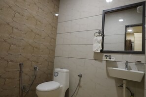 Royal Triple Room | Bathroom | Slippers, towels - HOTEL ROYAL SUITES (Ajmer)