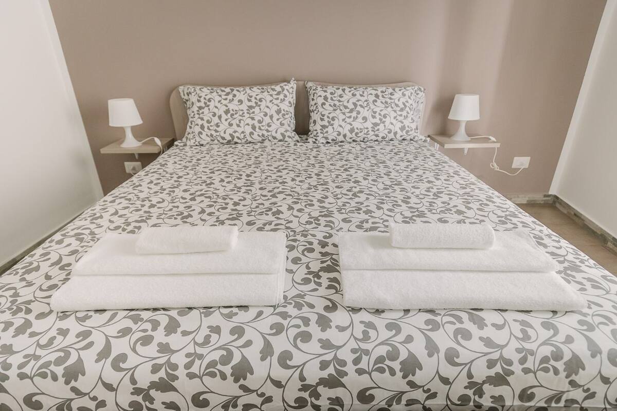 Comfort Triple Room (n. 3) | Premium bedding, minibar, soundproofing, iron/ironing board