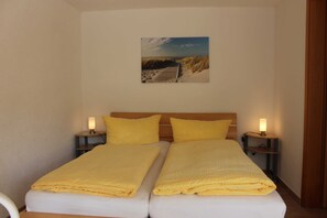 1 bedroom, bed sheets - Holiday bungalow water lily (Wolgast)
