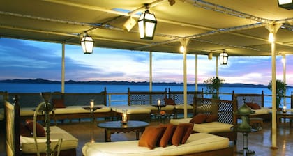 Mövenpick Prince Abbas Lake Nasser Cruise, Every Monday Four Nights From Aswan, Every Friday Three nights From Abu-Simbel - Including Excursions and Sightseeing