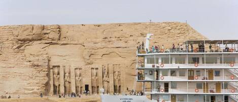 Junior Suite | Front of property