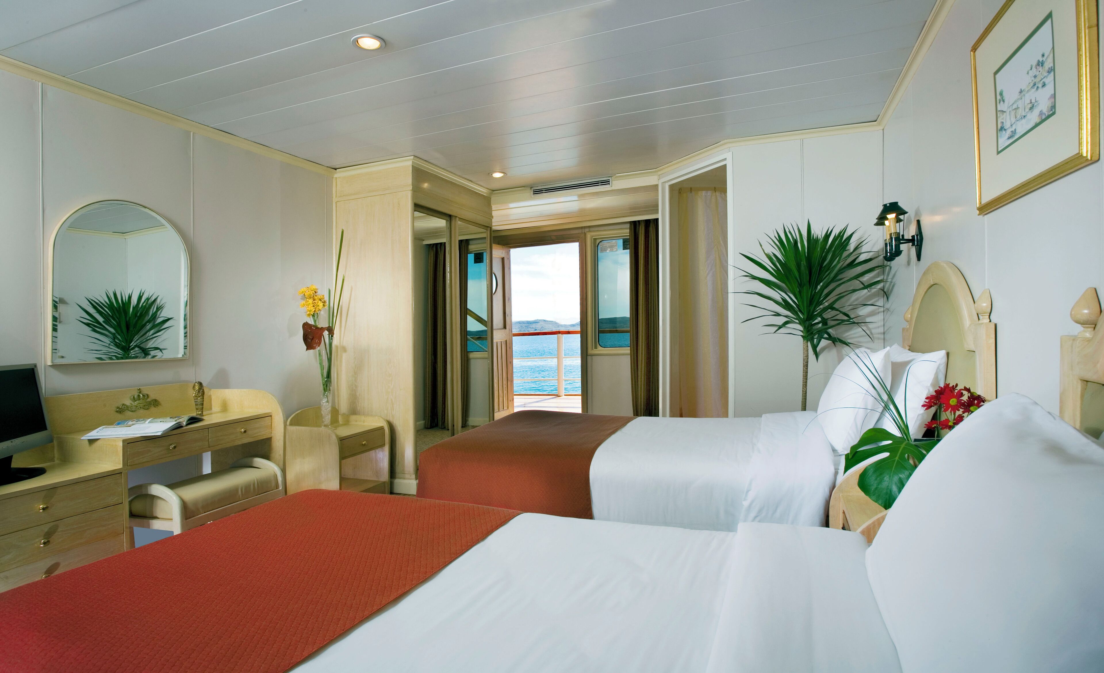 Rom – standard | Sengetøy av topp kvalitet, minibar, blendingsgardiner og sengetøy