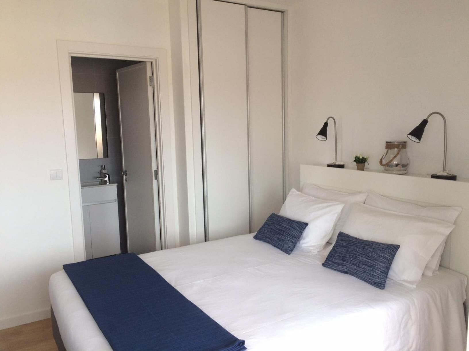 Chambres insonorisées, Wi-Fi gratuit, draps fournis