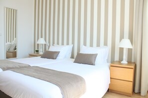 Twin Room, Shared Bathroom | Soundproofing, free WiFi, bed sheets - Aveiro White House (Aveiro)