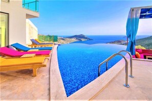 Piscina al aire libre