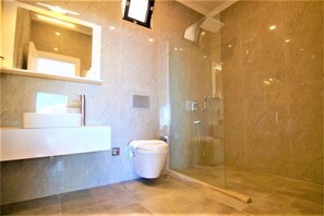 Villa, 1 Bedroom | Bathroom