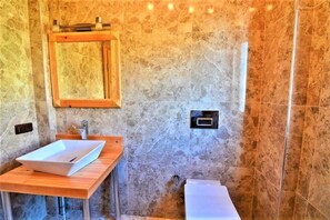 Villa, 3 Bedrooms | Bathroom | Towels - Villa Gold (Kas)