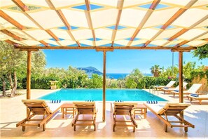 Outdoor pool - Villa Huner (Kas)