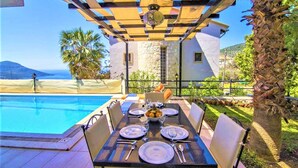 Villa | Terraza o patio