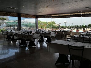 تناول الطعام