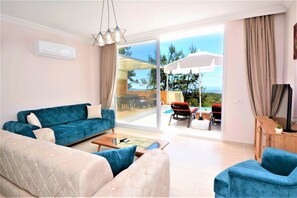 Villa, 1 Bedroom | Living area
