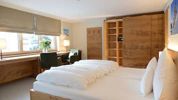 Hypo-allergenic bedding, in-room safe, individually decorated