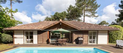 Piscine extérieure, piscine chauffée