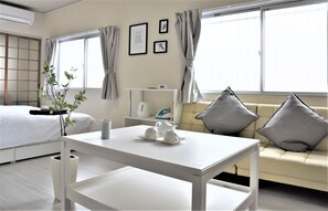 Apartment | 1 bedroom, iron/ironing board, free WiFi - U-shuku Ar5 (Osaka)