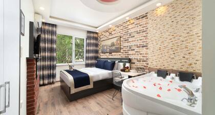 Istanbul Hotel & Suites
