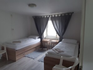 Apartment, 4 Bedrooms | Free WiFi, bed sheets