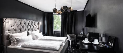 1 bedroom, desk, laptop workspace, blackout curtains