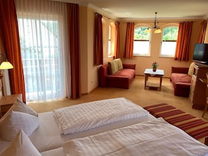 Escritorio, insonorización y wifi gratis