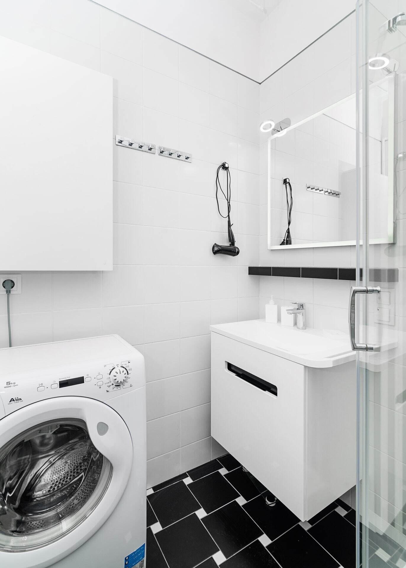 Superior-lejlighed | Badeværelse | Bruser, brusehoved med spredningseffekt, gratis toiletartikler