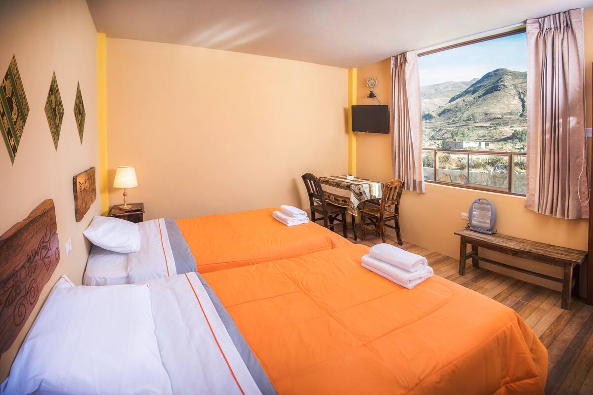 Habitación estándar con 2 camas individuales | Ropa de cama de alta calidad, edredones de plumas, caja fuerte
