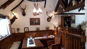 Dining - Clarisses Cottage (Glendalough)