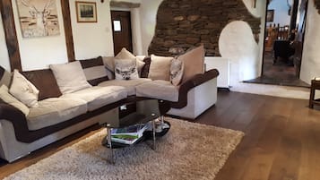 House | Living room | TV