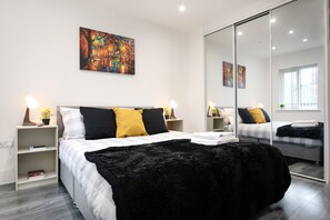 Family Apartment | Individually decorated, individually furnished, iron/ironing board - Nottingham Top Serviced Home (Nottingham)