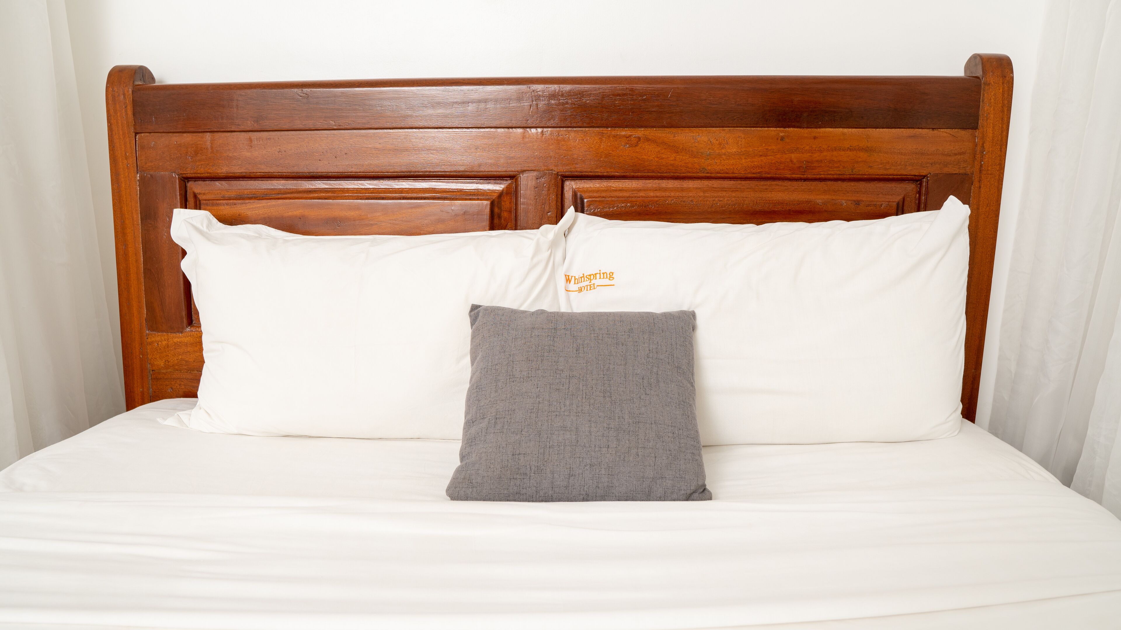 1 bedroom, premium bedding, memory-foam beds, desk