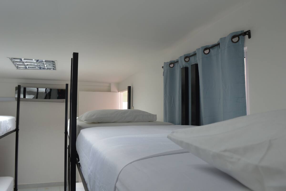 Akualink 3 Mixed Shared Dormitory Exterior Shared Bathroom | Blackout curtains, iron/ironing board, free WiFi, bed sheets