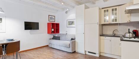 Studio | Living area | 32-inch Smart TV with digital channels, TV, Netflix