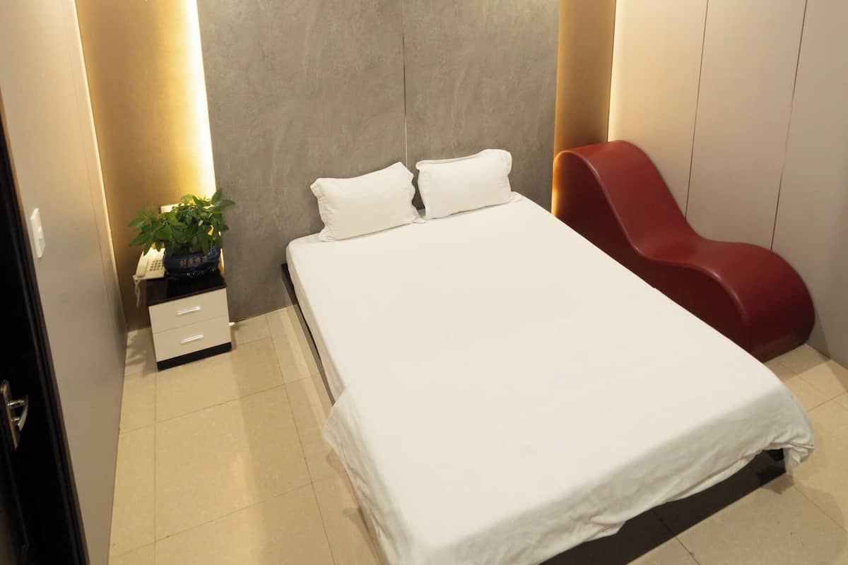 Double Room | Minibar, desk, laptop workspace, WiFi (free)