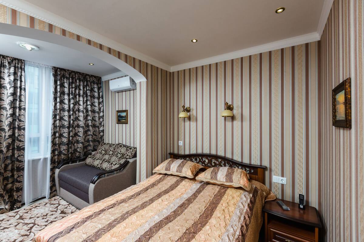 Iron/ironing board, rollaway beds, free WiFi, bed sheets