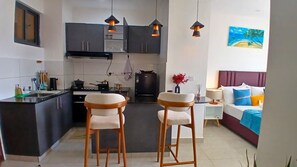 Fridge, microwave, stovetop, electric kettle