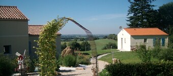 瑪妮利耶雷民宿