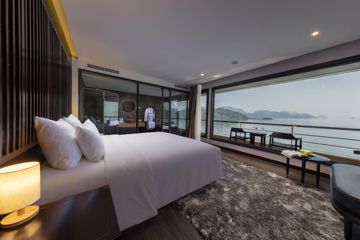 Golden Suite with Balcony