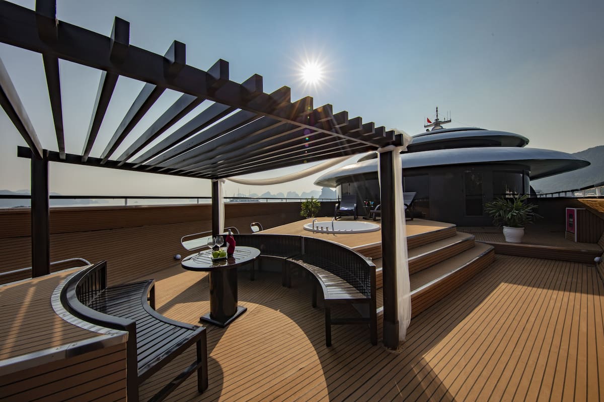 President - Scarlet Pearl | Terrace/patio