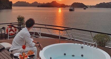 Scarlet Pearl Cruises