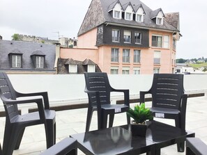 Apartment, Ensuite, Mountain View (Le Soleil Avec terrasse) | Terrace/patio - Appart Soleil T6 140m2 proche Sanctuaire (Lourdes)