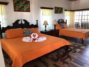 In-room safe, free WiFi, bed sheets