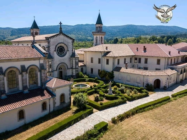 Exterior - Le Vie Mediterranee (Torre di Ruggiero)