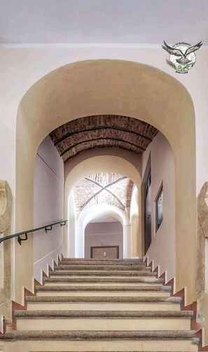 Family Suite | Desk, rollaway beds, bed sheets - Le Vie Mediterranee (Torre di Ruggiero)